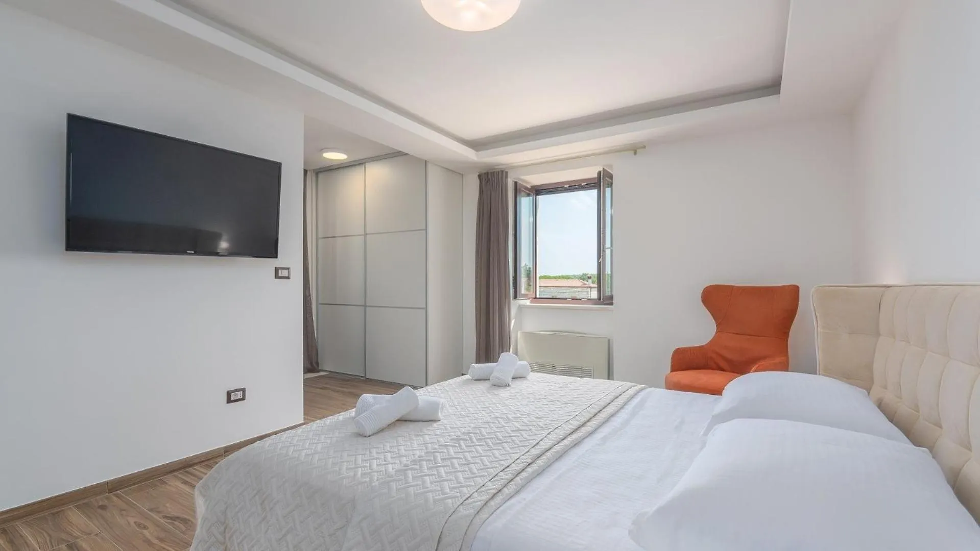Villa Lv Fiorini 0*,  Croatia
